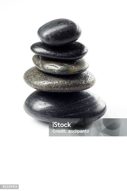 Zen Piedras Foto de stock y más banco de imágenes de Armonía - Concepto - Armonía - Concepto, Arreglo, Belleza de la naturaleza