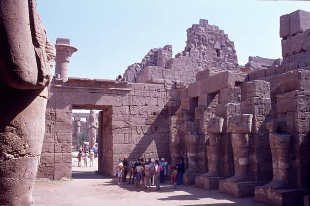 храмовый комплекс в карнаке, египет - ancient egyptian culture palace egyptian culture ancient стоковые фото и изображения