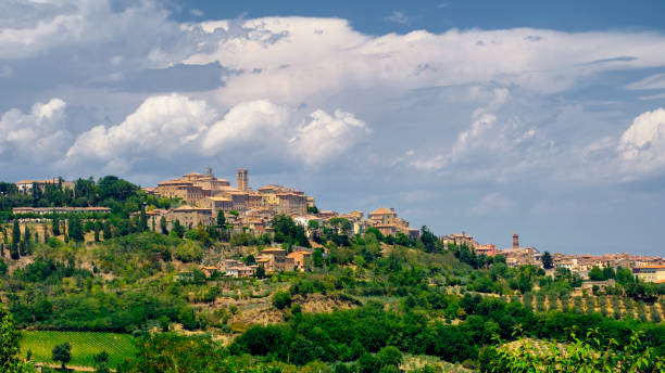 istock Summer landscape near Montepulciano 923304540