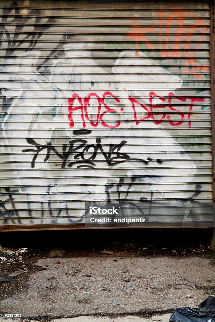 graffiti - Zbiór zdjęć royalty-free (Garaż)