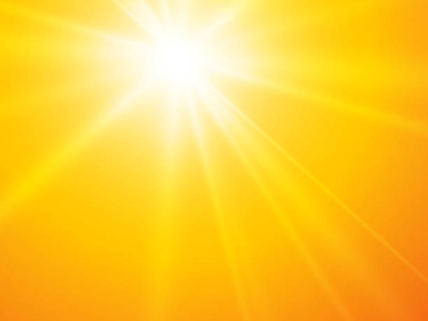 illustrazioni stock, clip art, cartoni animati e icone di tendenza di raggi del sole vettore giallo backgroun - summer sunlight sun heat