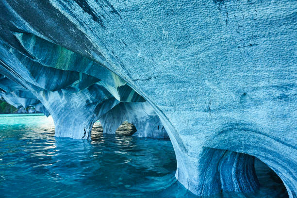 istock Marble Caves of Chile 923318122