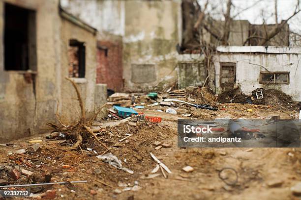 Rimane - Fotografie stock e altre immagini di Abbandonato - Abbandonato, Ambientazione esterna, Architettura