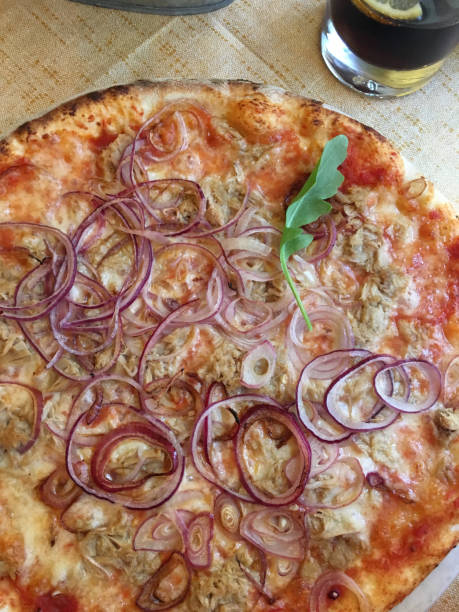 Tuna and onion pizza
