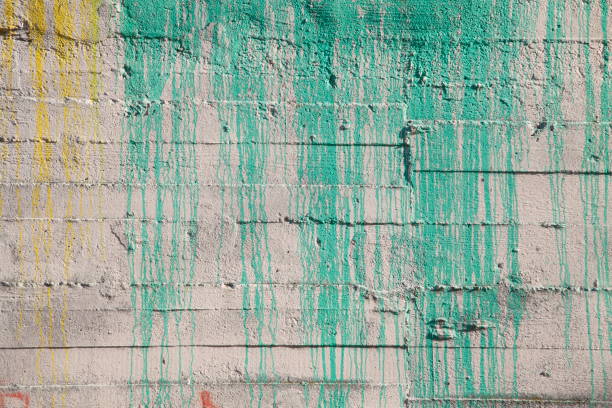 istock colorfully smearded concrete wall on an air raid shelter 923355592