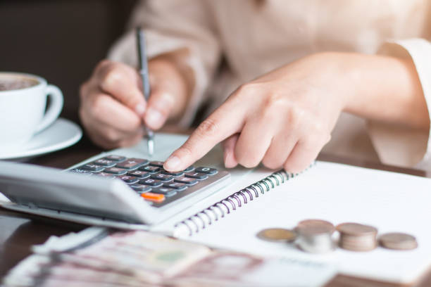 istock Business woman thinking account 923359736