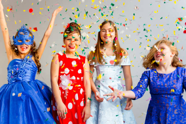 istock Girl masquerade party 923364720