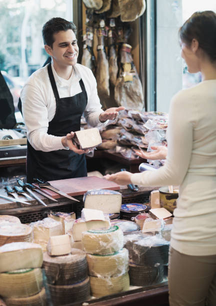 istock Customer buying cheese for dessert 923375214