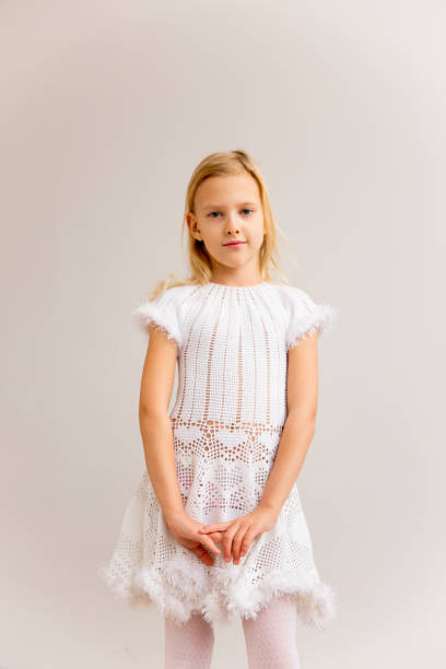 istock Girl in angel costume 923391020