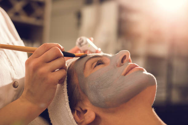 masque visage de - facial mask spa treatment health spa human face photos et images de collection