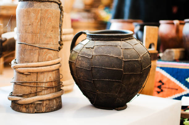 istock Ukrainian utensils made of clay 923407180