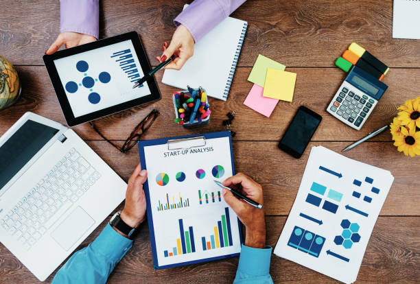 istock Business people discussing new market strategy 923435690