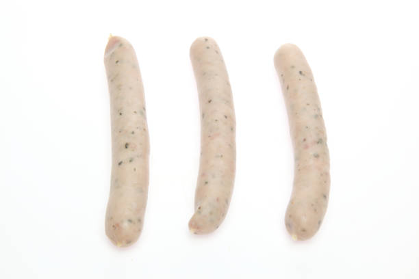 istock Vienna sausages in a white background 923461918