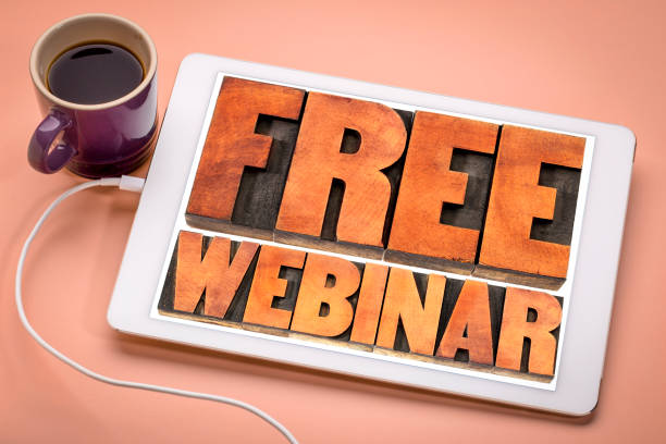 istock free webinar banner  in wood type 923472948