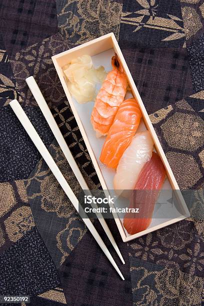 Sushi Lunchbox - zdjęcia stockowe i więcej obrazów Bez ludzi - Bez ludzi, Fotografika, Obraz w kolorze