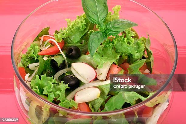 Photo libre de droit de Olive Fraîche Salade banque d'images et plus d'images libres de droit de Aliment - Aliment, Assiette, Avocat - Légume