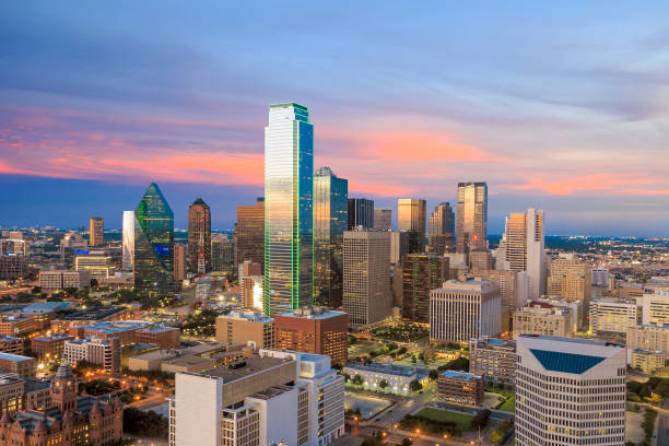 istock Dallas, Texas cityscape with blue sky at sunset 923519808