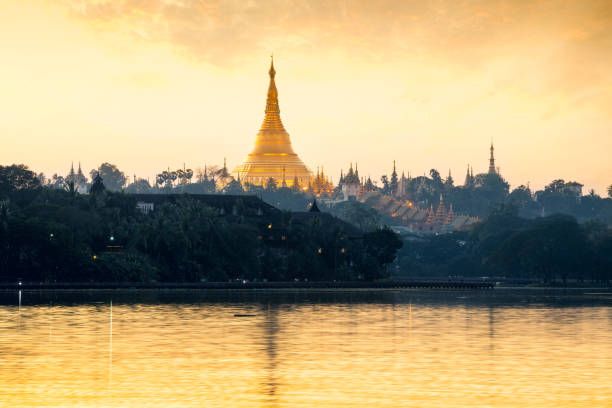 istock Shwedagon Pagoda at sunset 923547156