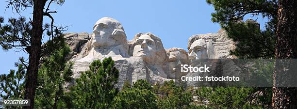 Monte De Rushmore - Fotografias de stock e mais imagens de Monumento nacional do monte de Rushmore - Monumento nacional do monte de Rushmore, Face Humana, Abraham Lincoln