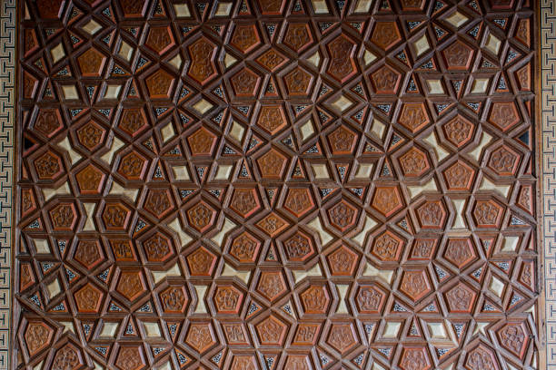 istock Ottoman  art with geometric patterns on wood 923585888