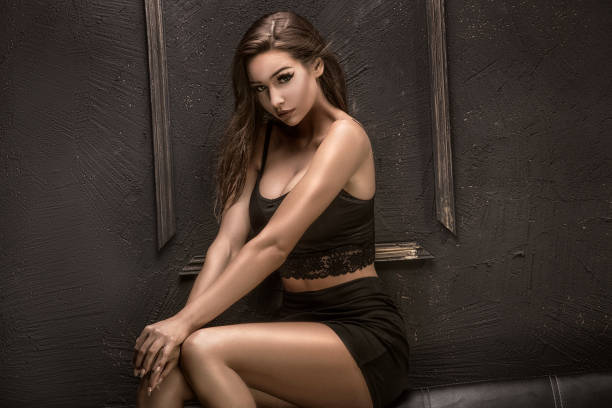 istock Sensual caucasian girl posing in studio. 923602340
