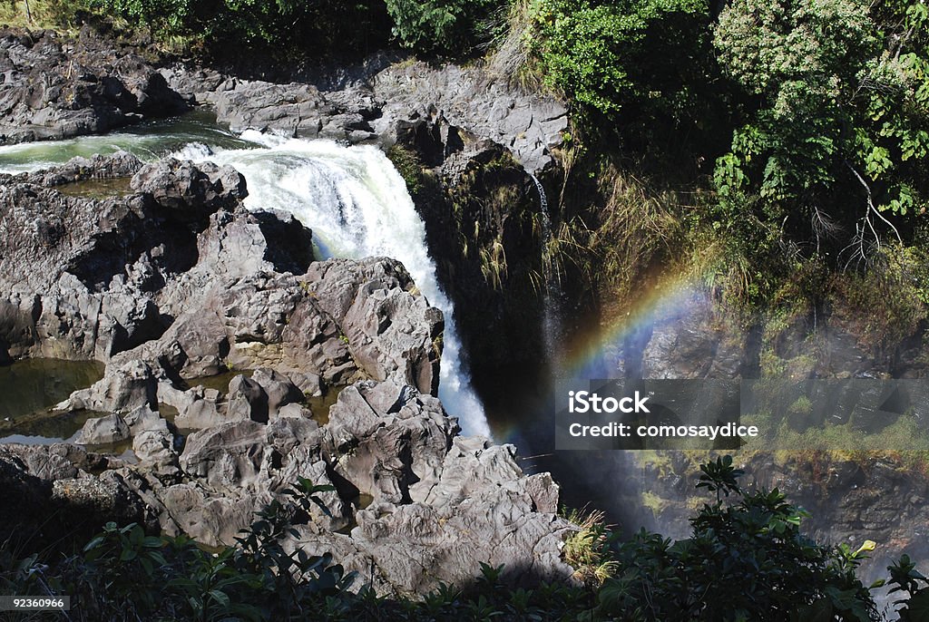 Rainbow Falls, ilha grande, HI - Foto de stock de Arco-íris royalty-free