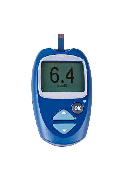 glucometer with test strip - food staple audio imagens e fotografias de stock