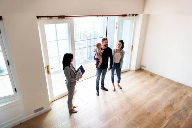 istock Family buying new house 923614588
