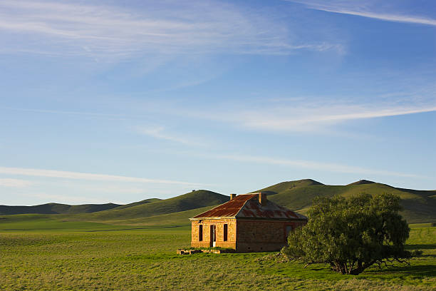 Green scenery of a farmhouse in Burra, South Australia stock photo