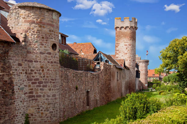 Obernai.  Ramparts and fortification. Alsace. Lower Rhine. Grand Est Shooting of the double perimeter wall built in the late Middle Ages, which is equipped with 38 towers and 12 doors, zoom 18/135, 200 iso, f 10, 1/160 second mulhouse photos stock pictures, royalty-free photos & images