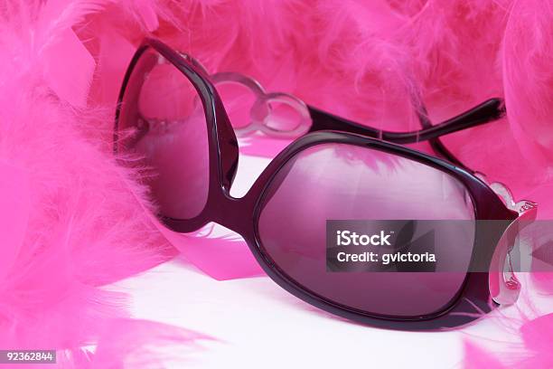 Boa Und Sonnenbrille Stockfoto und mehr Bilder von Accessoires - Accessoires, Brille, Eitelkeit