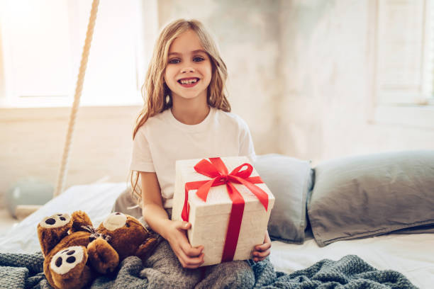 istock Good morning, birthday girl! 923633876