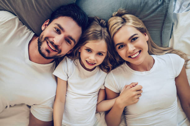 istock Family in bedroom 923634526