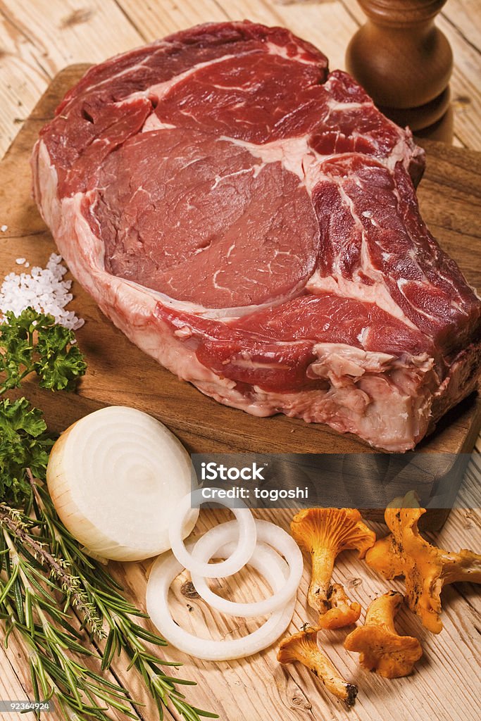 Мяса сырой говядины - Стоковые фото Без людей роялти-фри