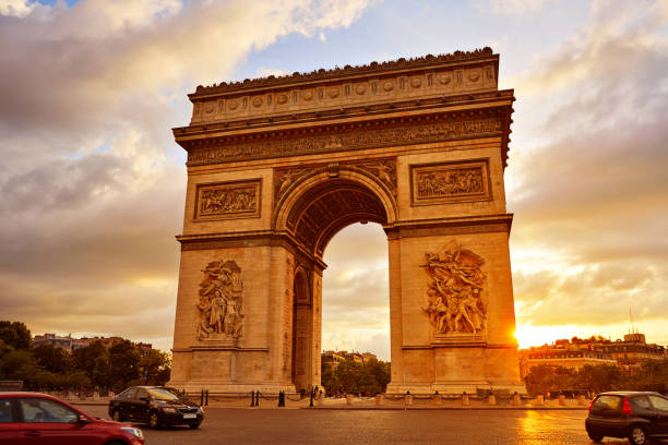 istock Arc de Triomphe in Paris Arch of Triumph 923652504