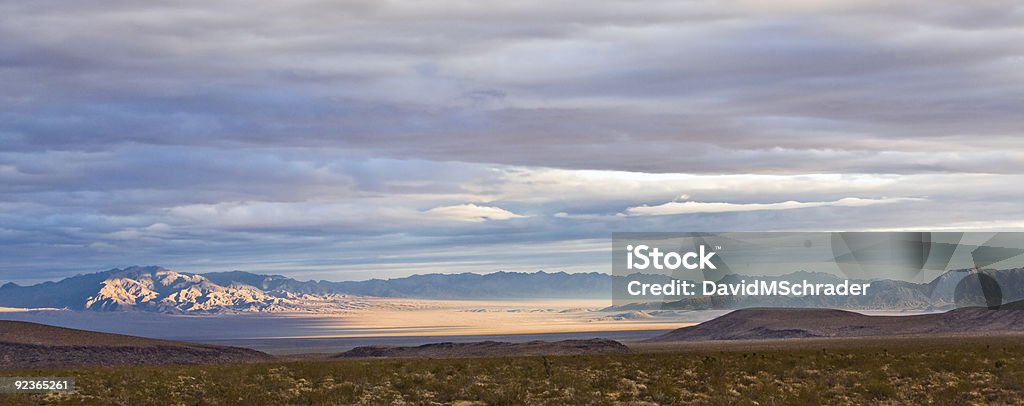 Panorama de Mojave - Royalty-free Anoitecer Foto de stock