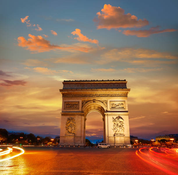 istock Arc de Triomphe in Paris Arch of Triumph 923653406