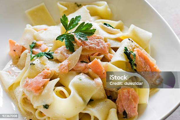 Pasta Foto de stock y más banco de imágenes de Alimento - Alimento, Cena, Color - Tipo de imagen