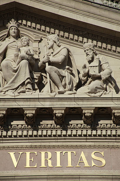 istock Veritas - St. Stephen Basilica, Budapest, Hungary 92367456