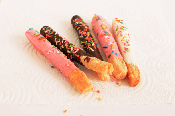 istock Soft focus on Sweet chocolate stick on white background. 923709498