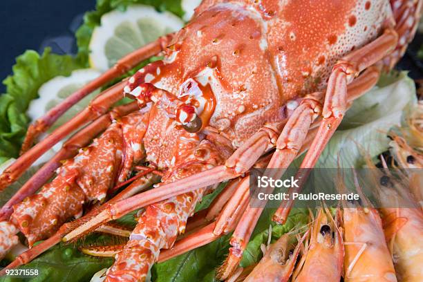 Comida Al Mar Foto de stock y más banco de imágenes de A la moda - A la moda, Al horno, Alimento