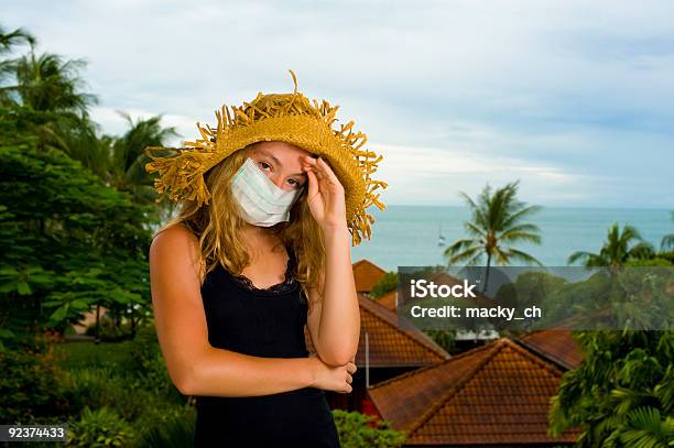 Teenager Mit Gesichtsmaske Stockfoto und mehr Bilder von Insel Ko Samui - Insel Ko Samui, Schwein, Insel