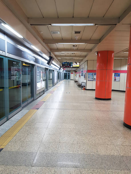 subway station, republic of korea - democratic peoples republic of north korea imagens e fotografias de stock