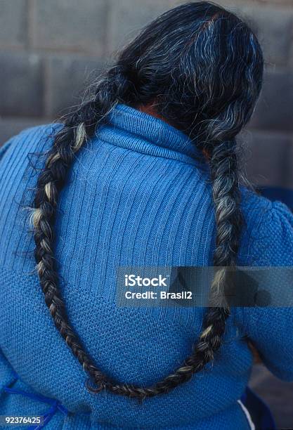 Coiffure Foto de stock y más banco de imágenes de Adulto - Adulto, Azul, Belleza