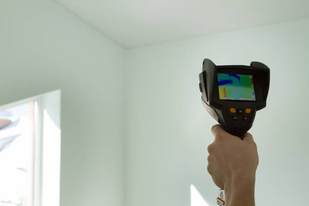 istock Thermal Image of Heat Leak 923771470