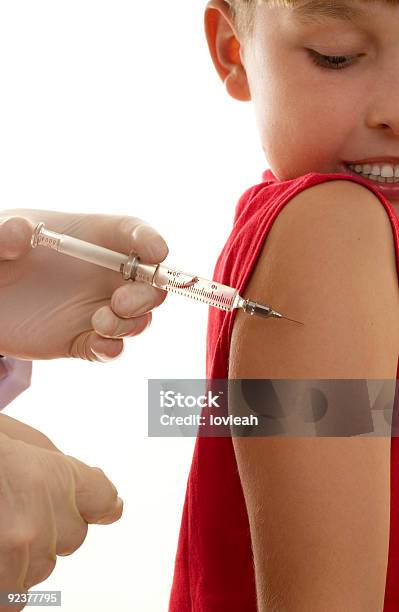 Foto de Injeção Ou Immunisation e mais fotos de stock de Grupo de Pessoas - Grupo de Pessoas, Vacina, Adulto