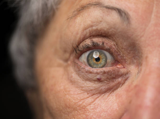 istock Senior woman face 923802902