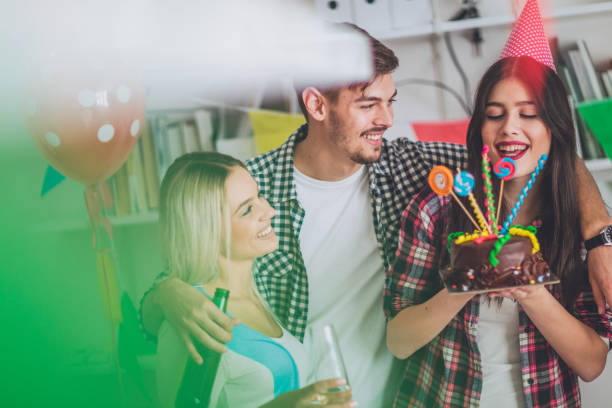 istock Happy birthday girl 923861650