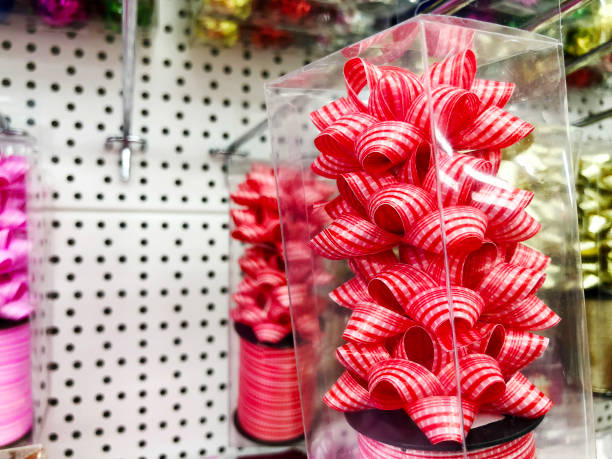 istock Spot rolls and artificial flower to decorate the gift box on store shelves. 923862284