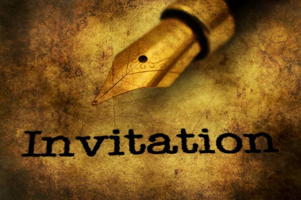 istock Invitation text and fountain pen 923883608